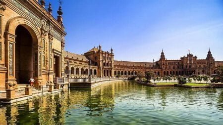 seville madrid spain europe wallpaper preview e1590553138472