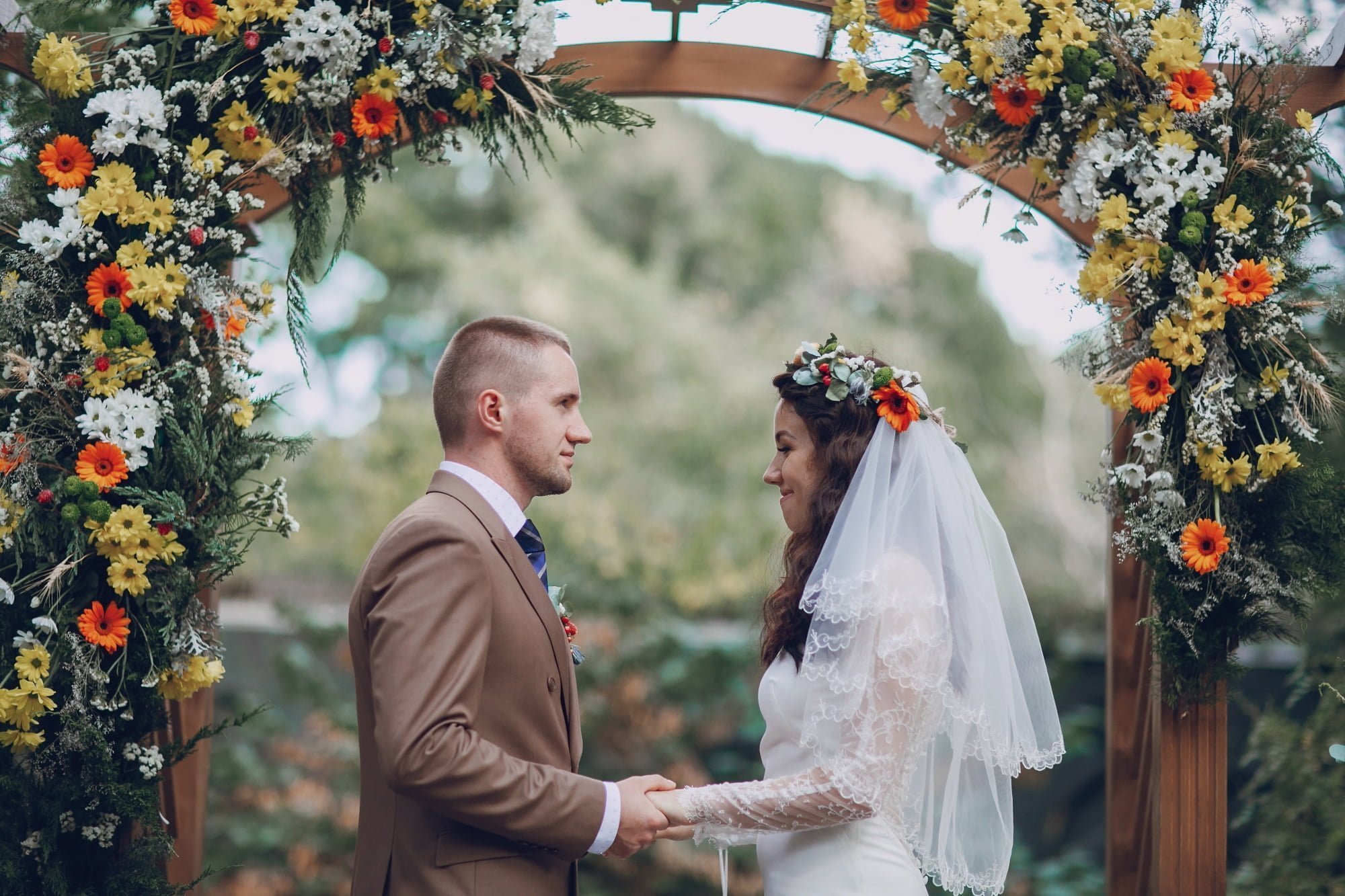 couple altar